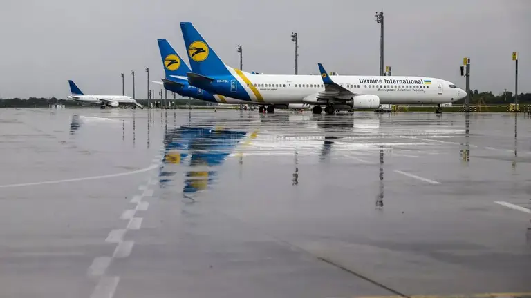 Запуск аеропортів України можливий за 3 – 5 місяців: у Раді назвали головну умову.