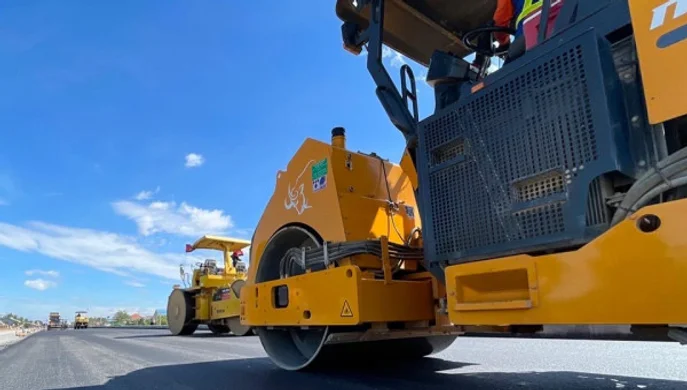 В Україні тестують пілотний проєкт IKEE із переробки будівельного сміття для доріг